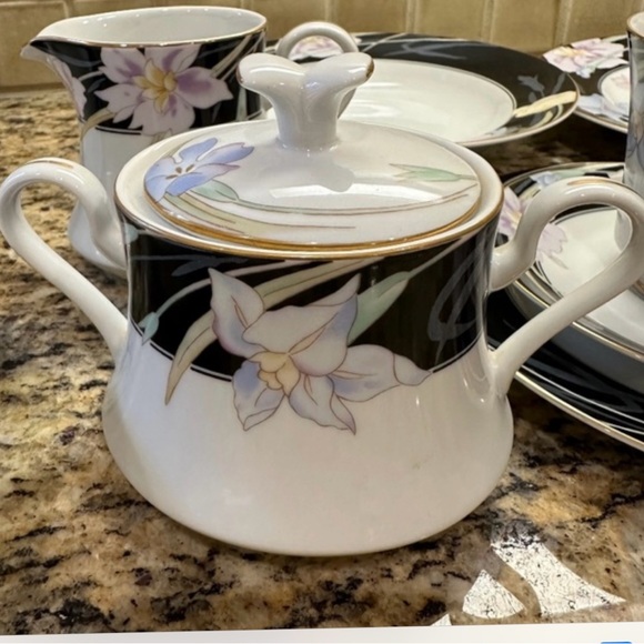 Vintage  brand new Mikasa Charisma Black set fir 12 Japan complete set - Picture 4 of 4